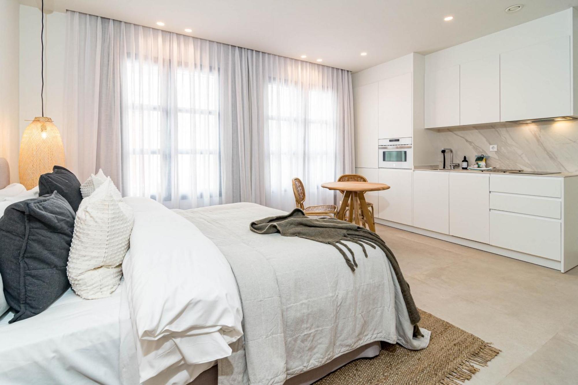 Seaclub Suites Estepona Kültér fotó